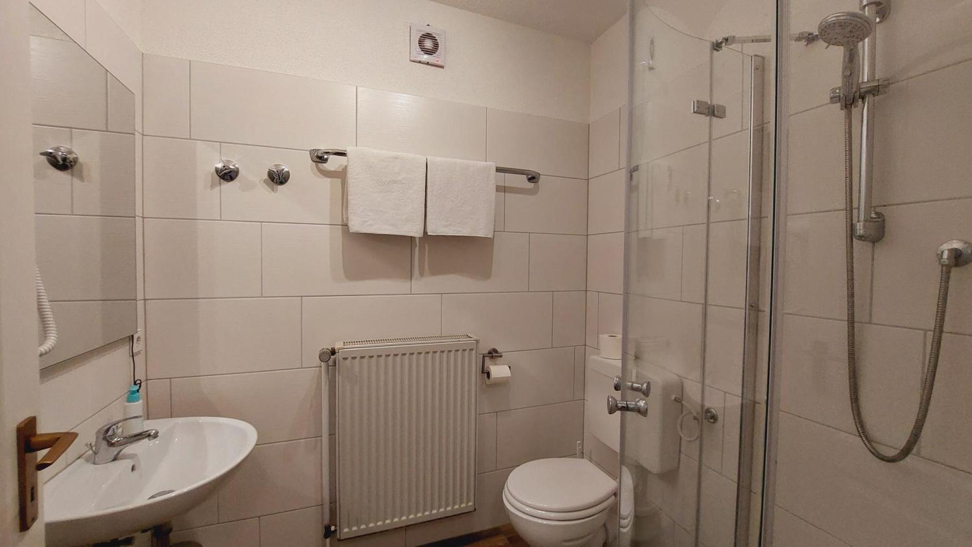 Gastehaus Gerhardt Homestay *